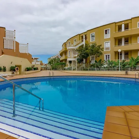 Beautiful 2 Bedroom Vista Del Mar Apartment