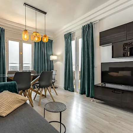 Beautiful 2 Bedroom Vista Del Mar 아파트 *